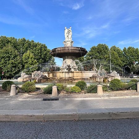 Joli Studio Le Clos D'Aix Avec Grande Terrasse Piscine Et Parking Gratuit エクス＝アン＝プロヴァンス エクステリア 写真